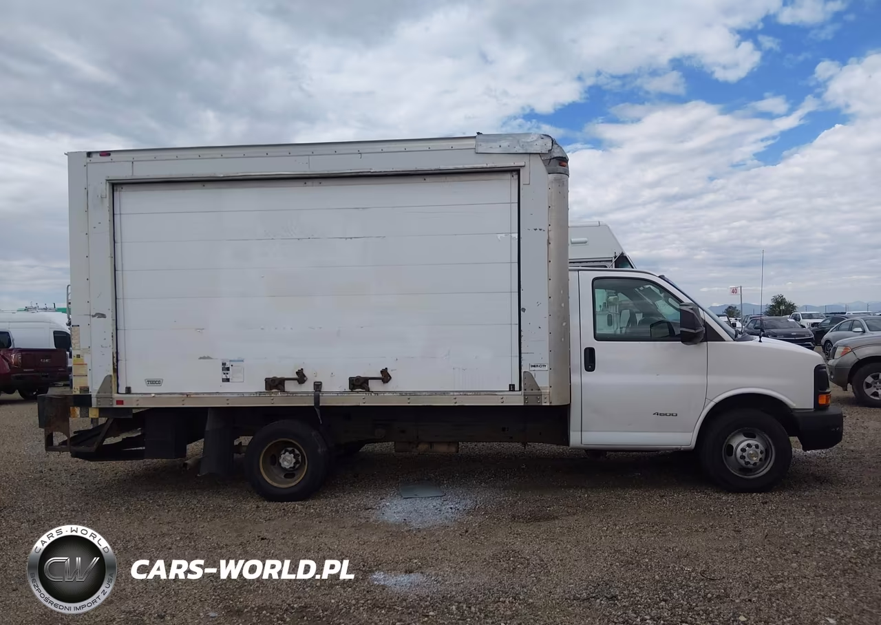 2016 Chevrolet Express Cutaway 4500 VIN:1GB6GUCG5G1197679 - 13