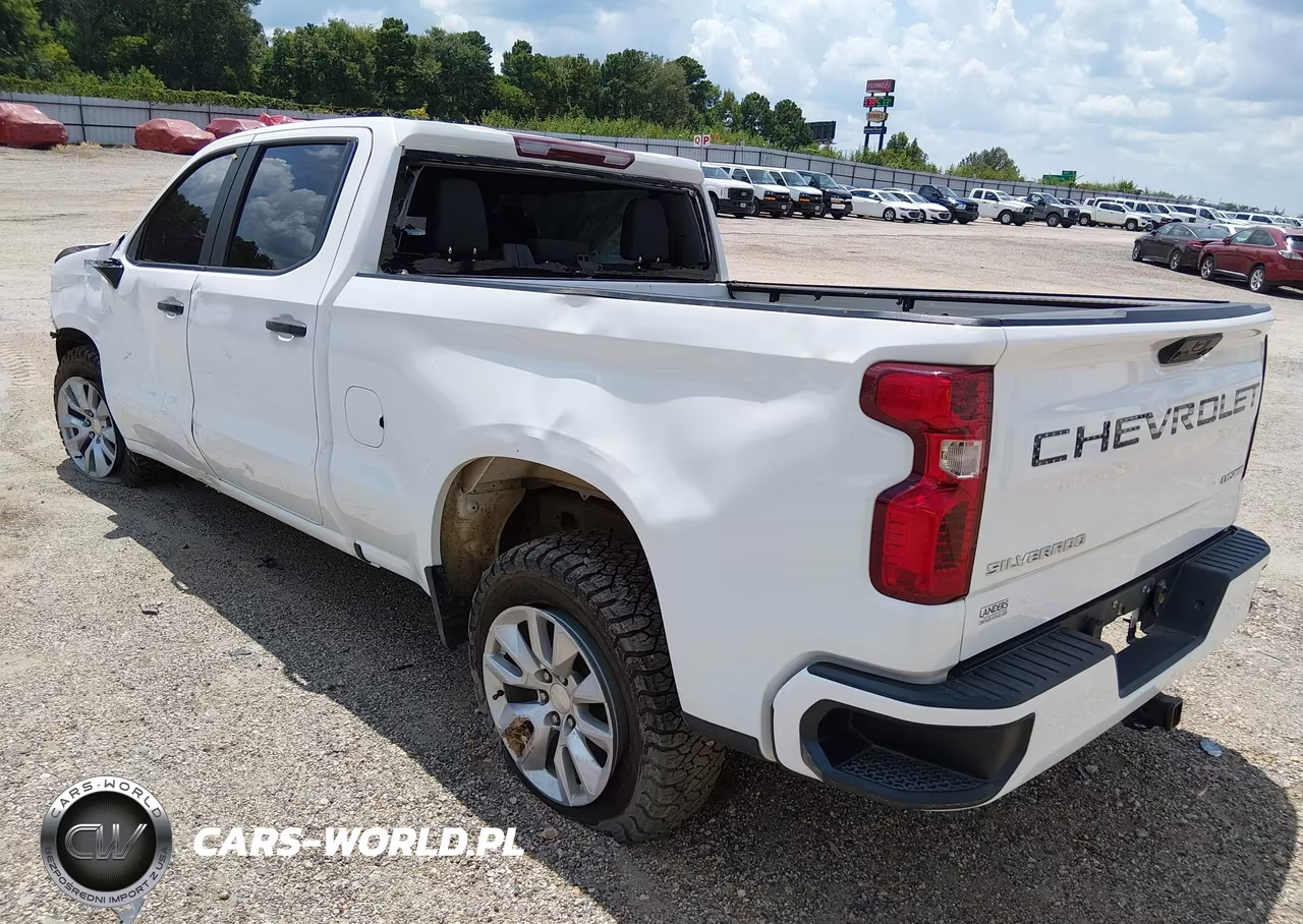 2022 Chevrolet Silverado 1500 4Wd Standard Bed Custom VIN:3GCPDBEK6NG689327 - 3