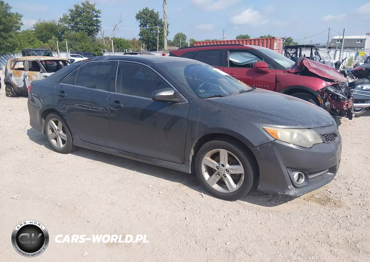 2013 Toyota Camry Se – zdjęcie 1 z 21