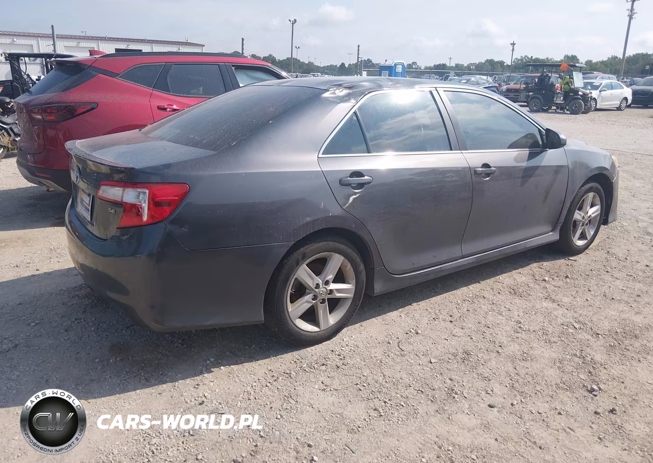 2013 Toyota Camry Se VIN:4T1BF1FK6DU273072 - 4