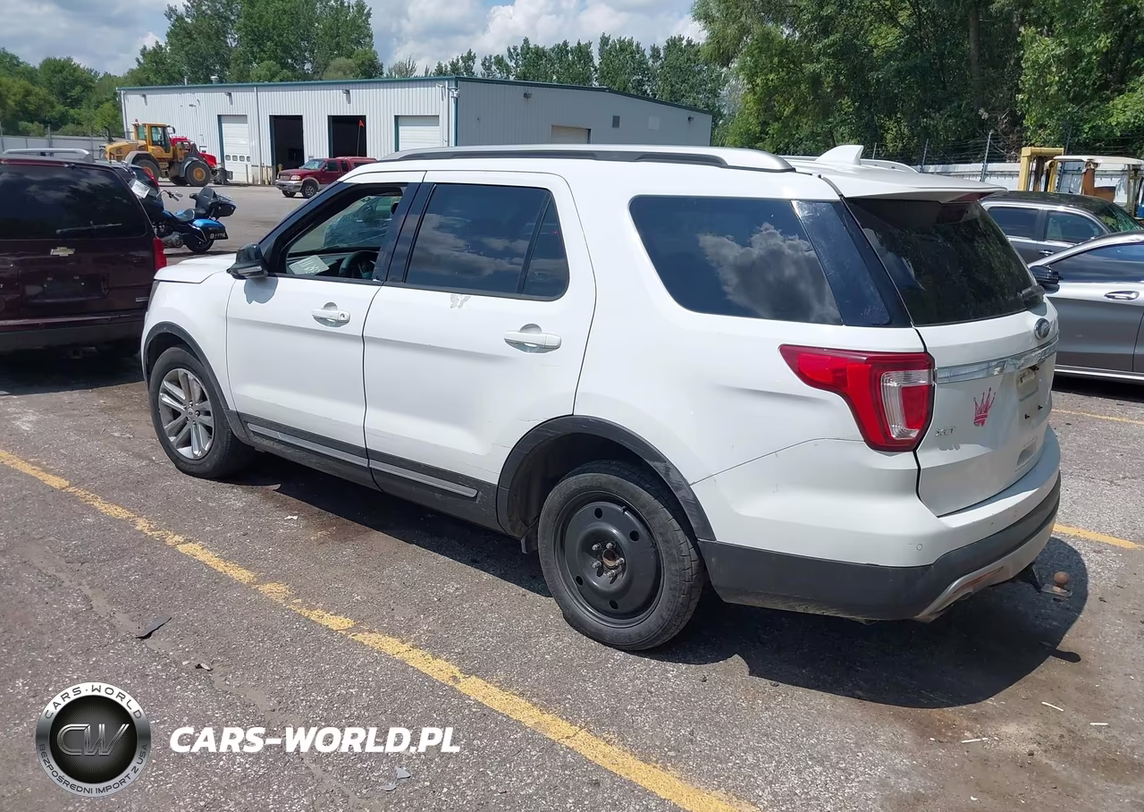 2016 Ford Explorer Xlt VIN:1FM5K7DH8GGB97974 - 3