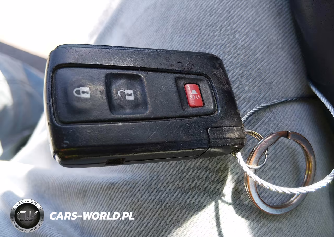 2008 Toyota Prius VIN:JTDKB20U083343354 - 11