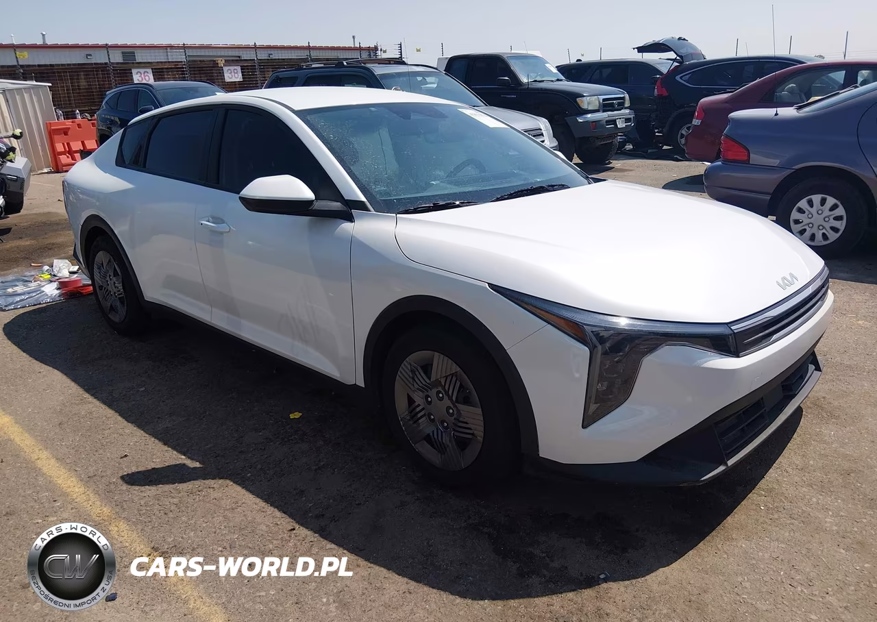 2025 Kia K4 Lx VIN:3KPFT4DE8SE157395 - 1