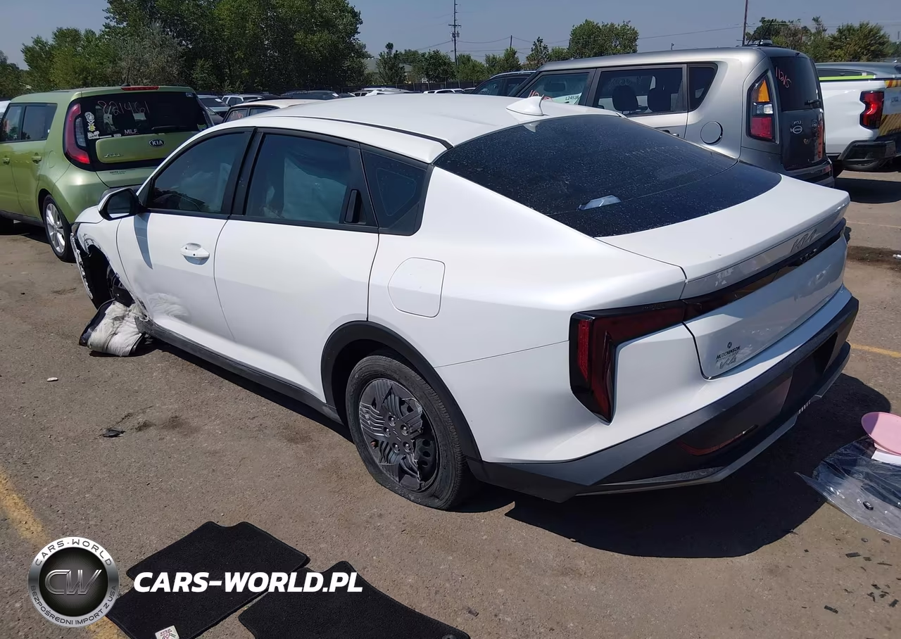 2025 Kia K4 Lx VIN:3KPFT4DE8SE157395 - 3