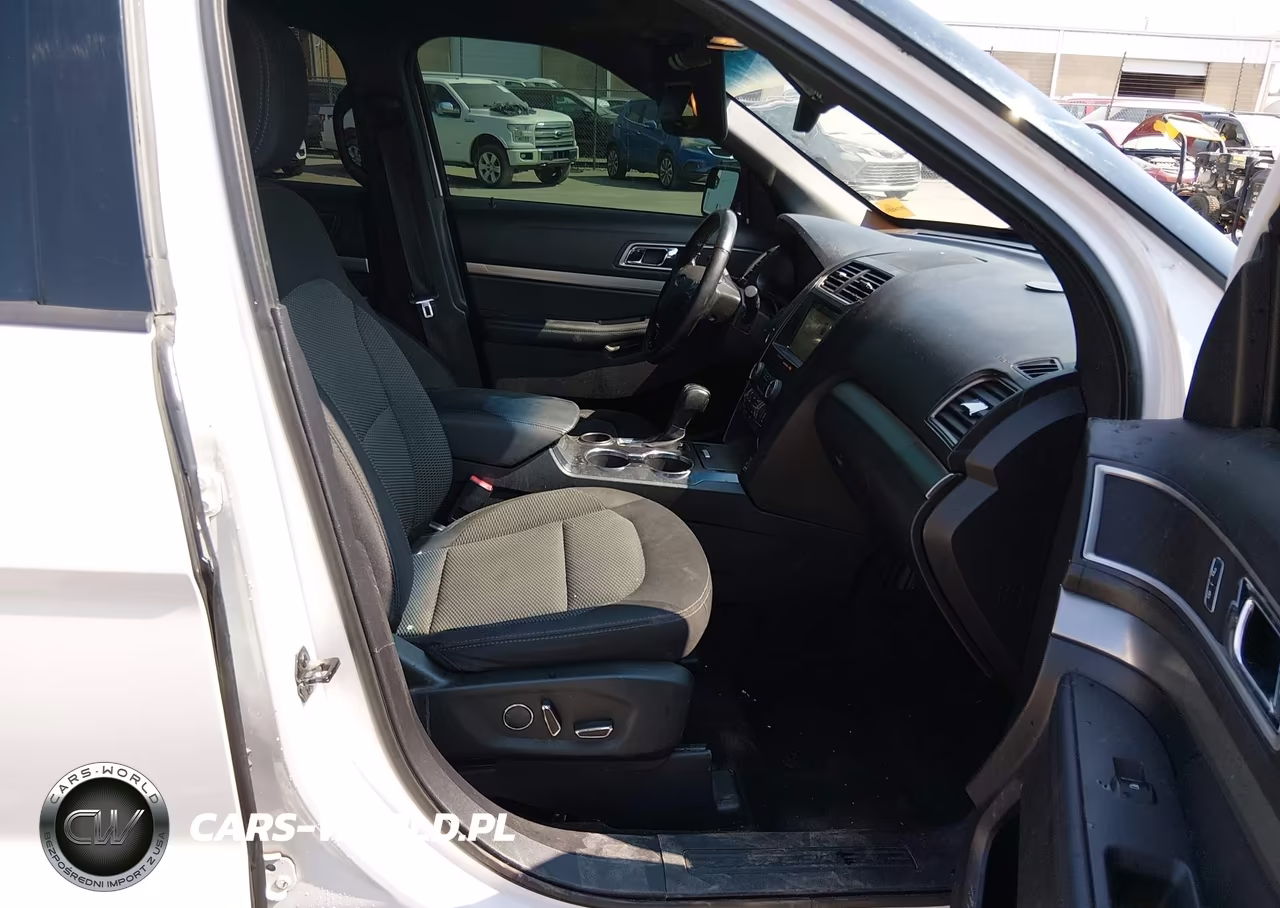 2018 Ford Explorer Xlt VIN:1FM5K7D88JGB04068 - 5