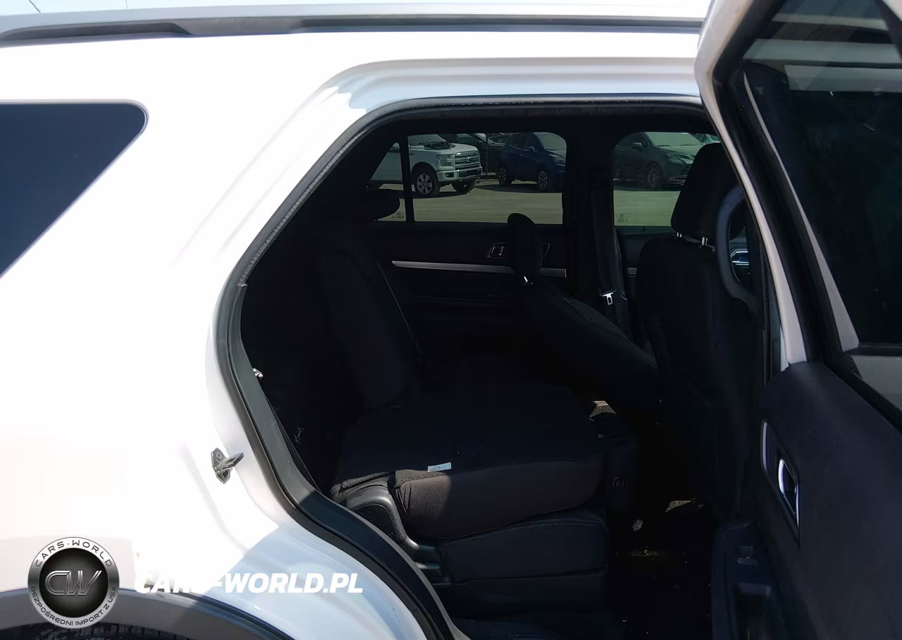 2018 Ford Explorer Xlt VIN:1FM5K7D88JGB04068 - 8