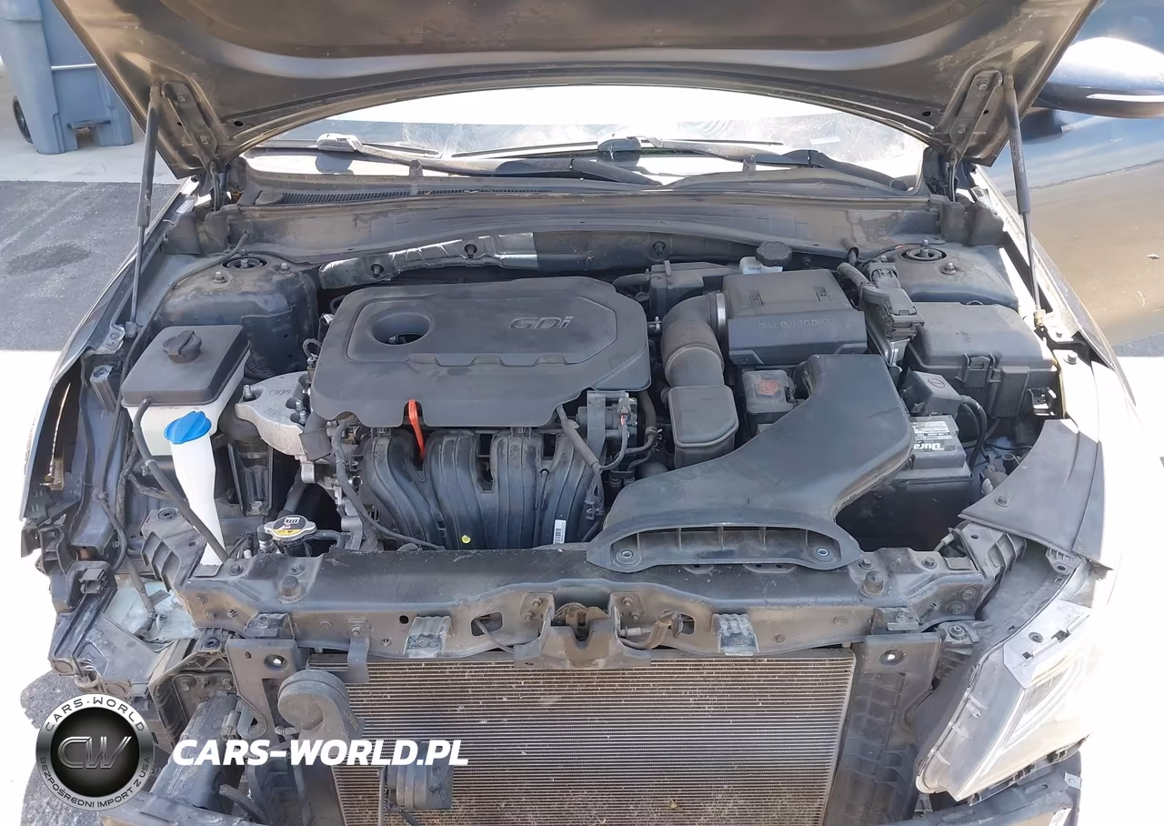 2020 Kia Optima S VIN:5XXGT4L36LG408136 - 10