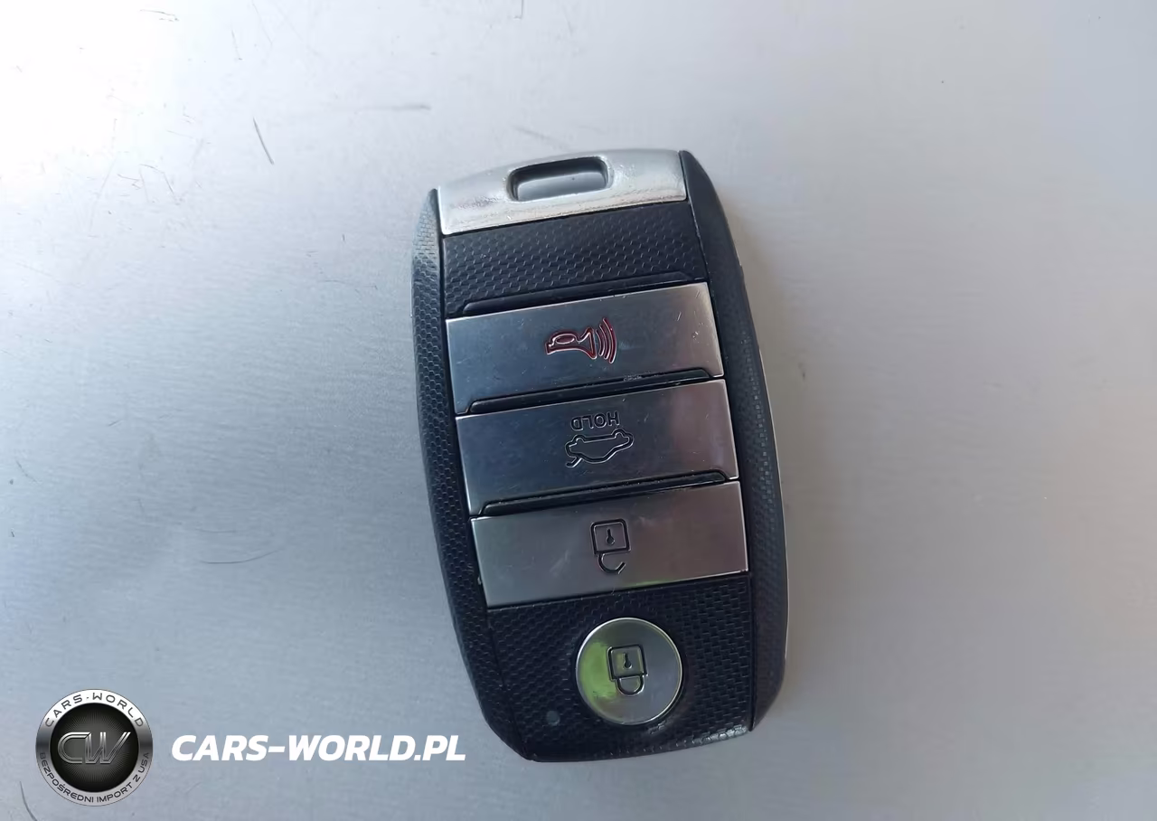 2020 Kia Optima S VIN:5XXGT4L36LG408136 - 11