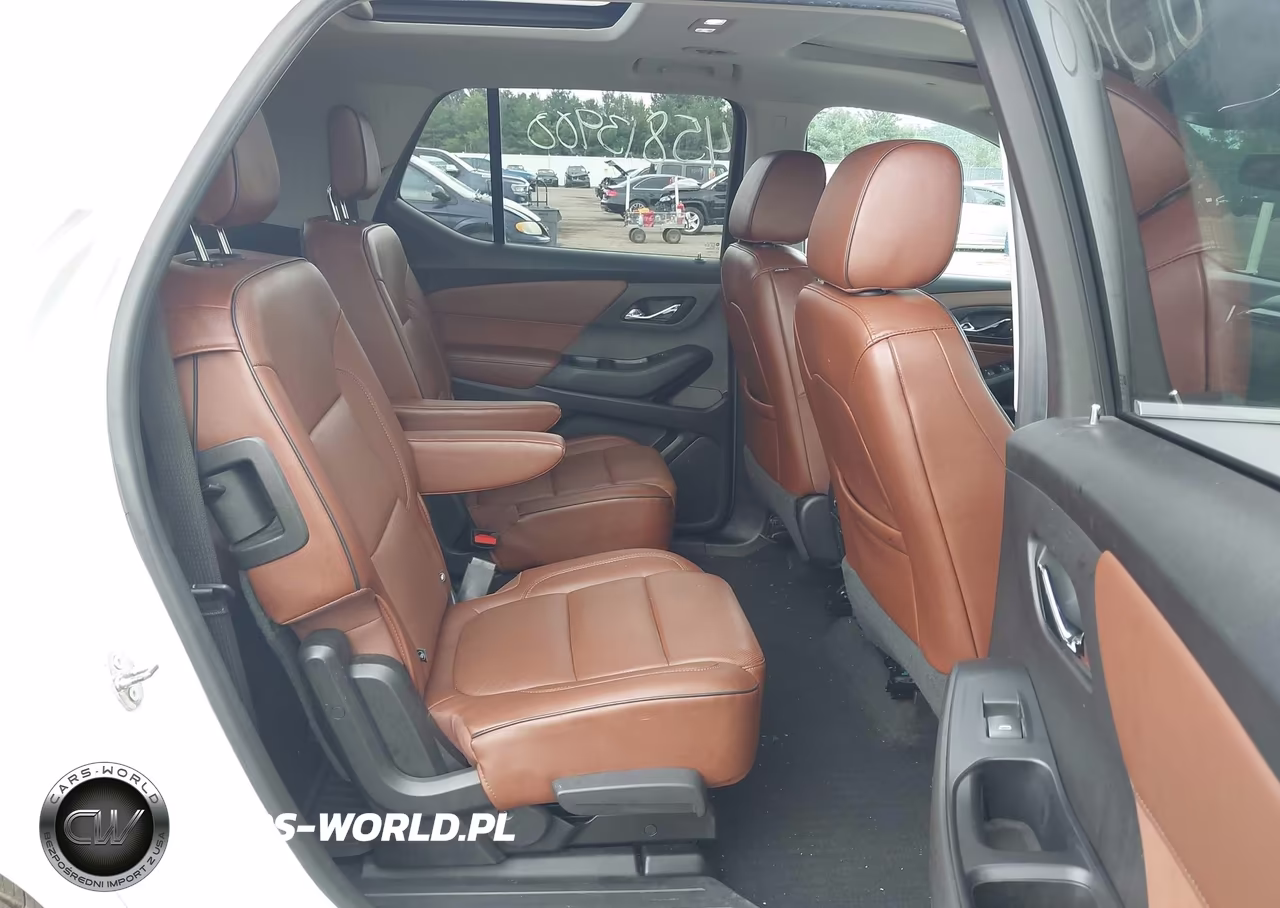 2018 Chevrolet Traverse High Country VIN:1GNEVKKWXJJ122727 - 8