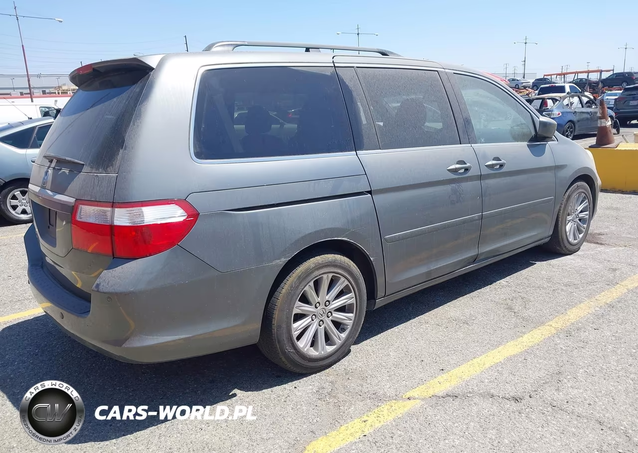 2007 Honda Odyssey Touring VIN:5FNRL38897B003355 - 4