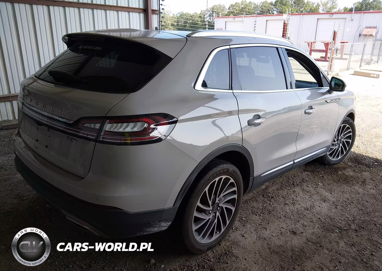 2020 Lincoln Nautilus Reserve VIN:2LMPJ6K9XLBL25770 - 4