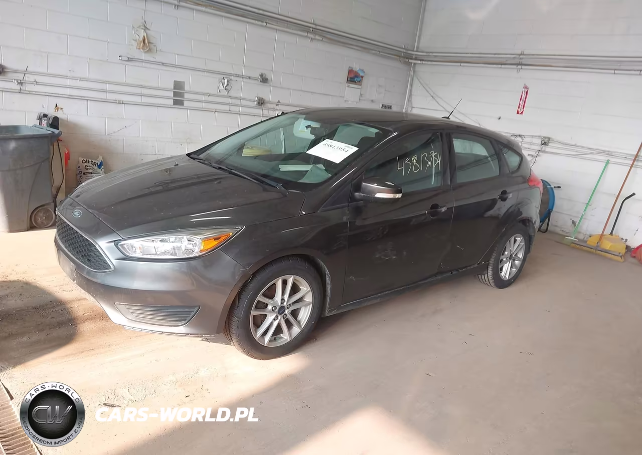 2018 Ford Focus Se VIN:1FADP3K2XJL312653 - 2