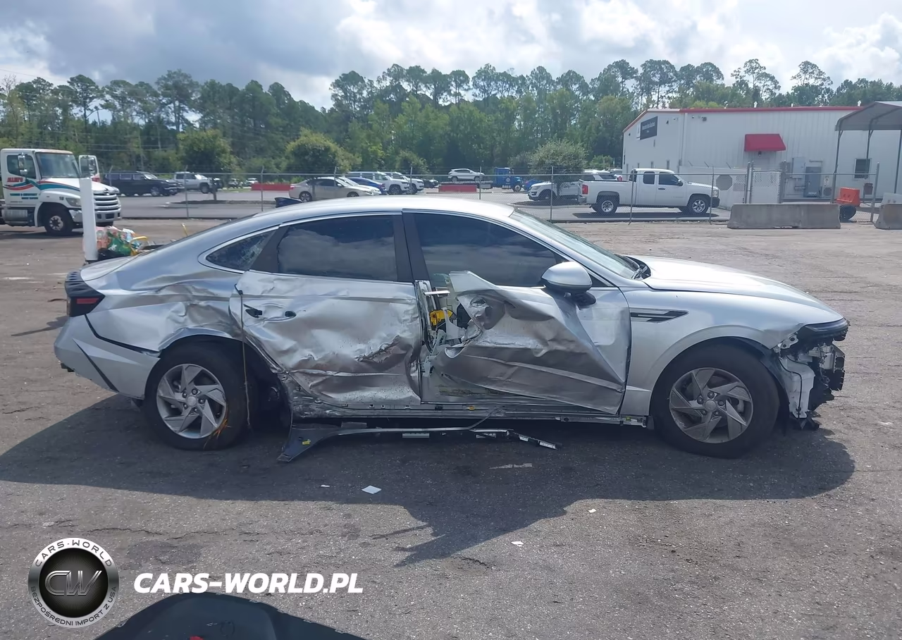 2025 Hyundai Sonata Se VIN:KMHL24JA1SA450822 - 14