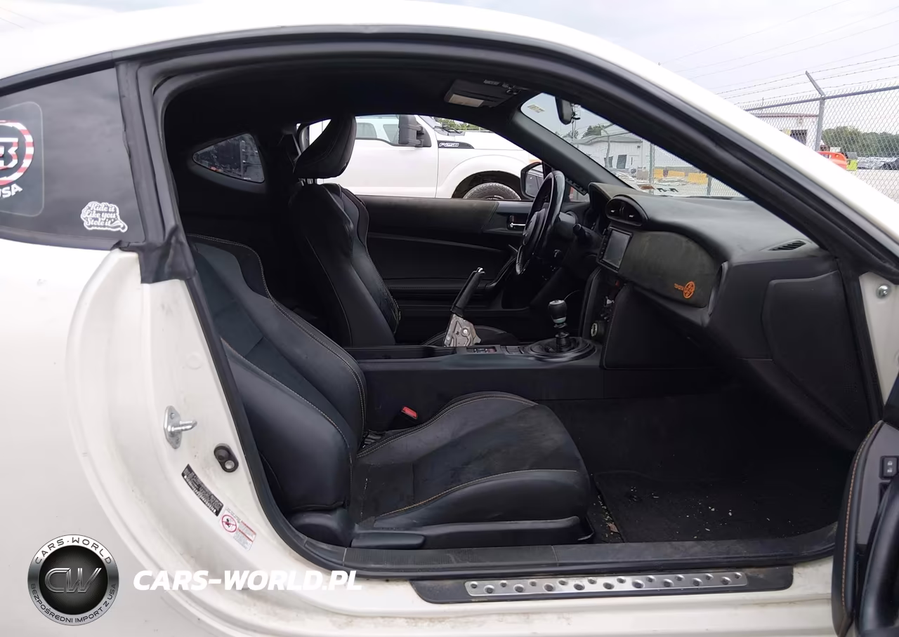 2017 Toyota 86 860 Special Edition VIN:JF1ZNAA18H9708225 - 5