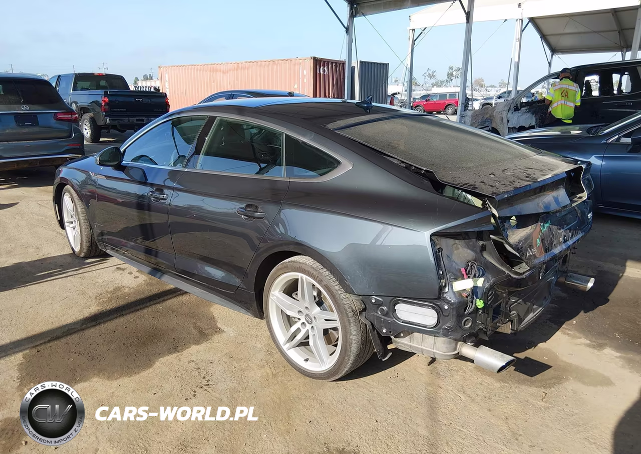 2018 Audi A5 2.0T Premium VIN:WAUENCF55JA044032 - 3