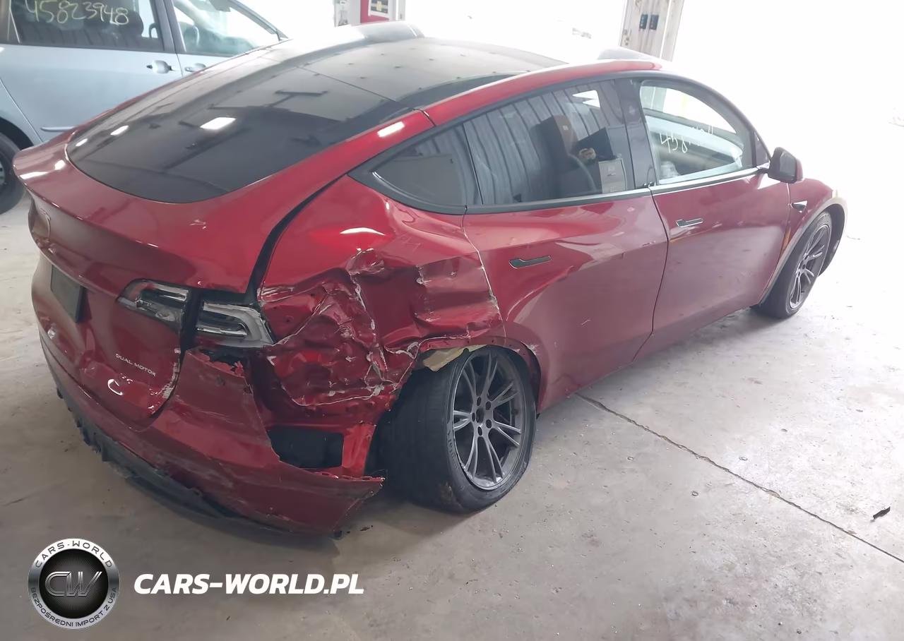 2025 Tesla Model Y Long Range Dual Motor All-Wheel Drive VIN:7SAYGAEE7SF290866 - 4