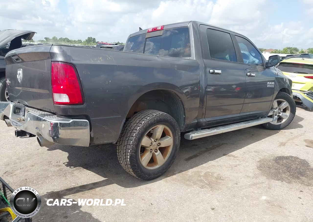 2015 Ram 1500 Lone Star VIN:1C6RR6LT5FS692606 - 4