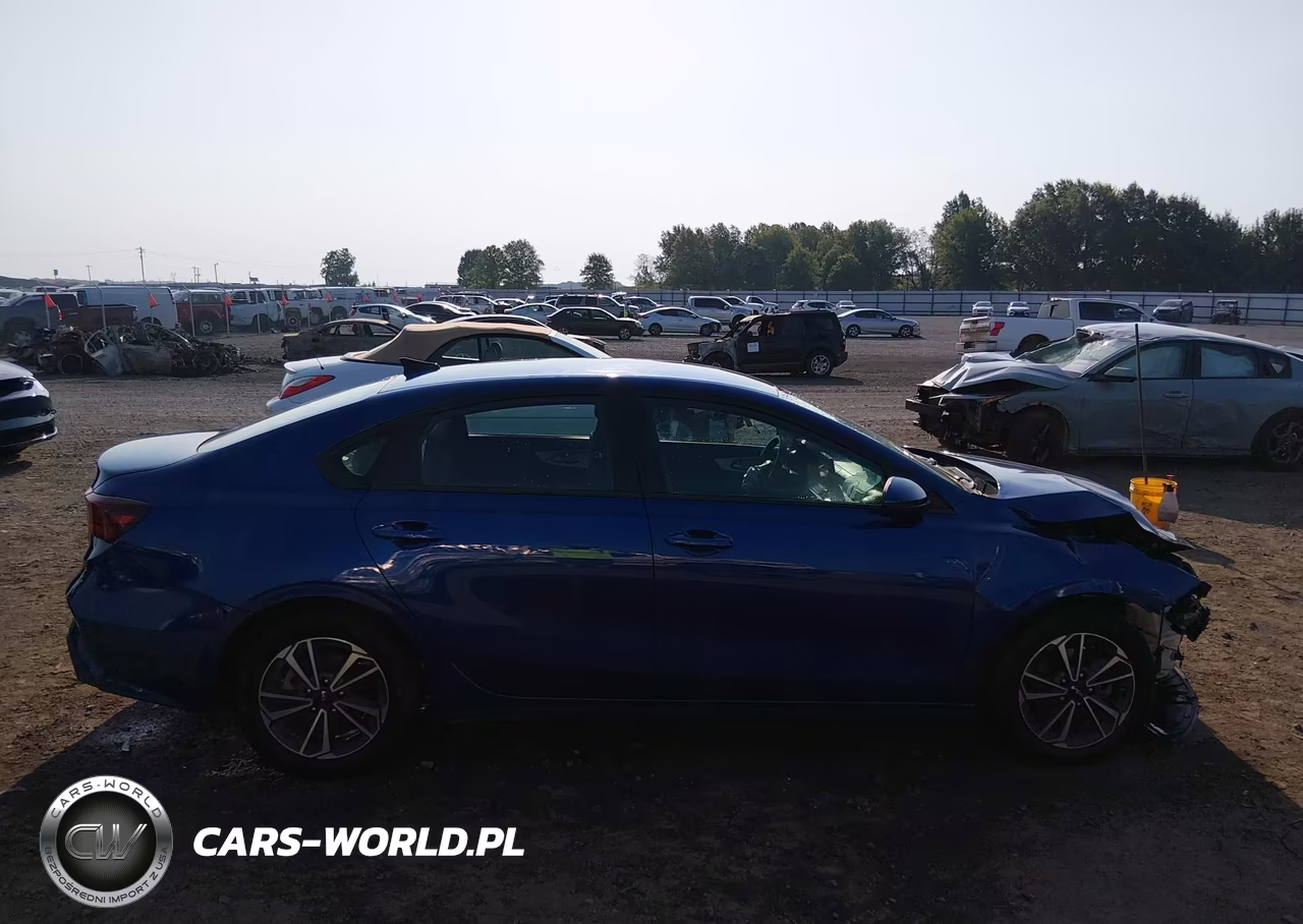 2024 Kia Forte Lxs VIN:3KPF24AD2RE731191 - 14