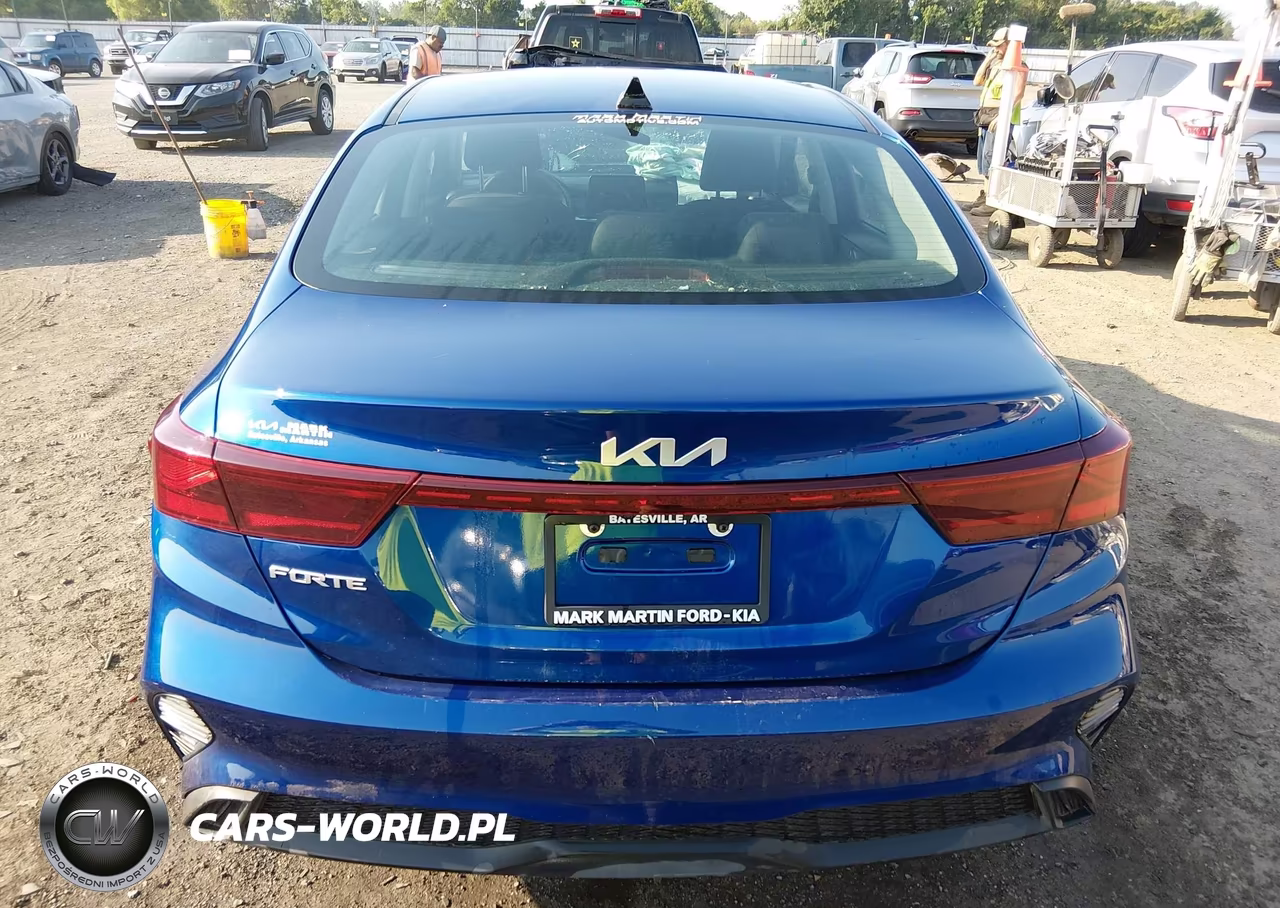 2024 Kia Forte Lxs VIN:3KPF24AD2RE731191 - 17