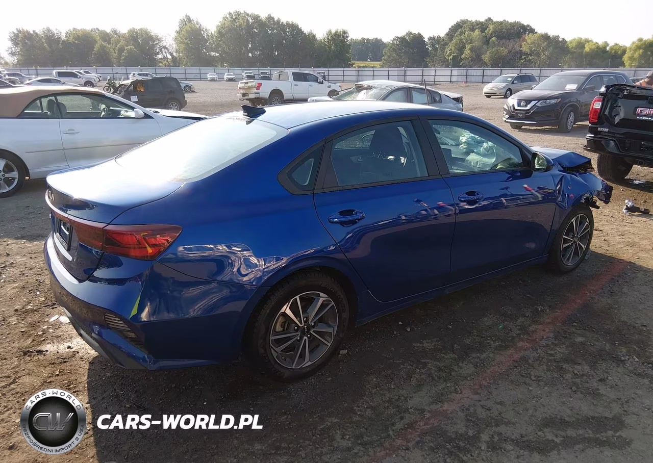 2024 Kia Forte Lxs VIN:3KPF24AD2RE731191 - 4
