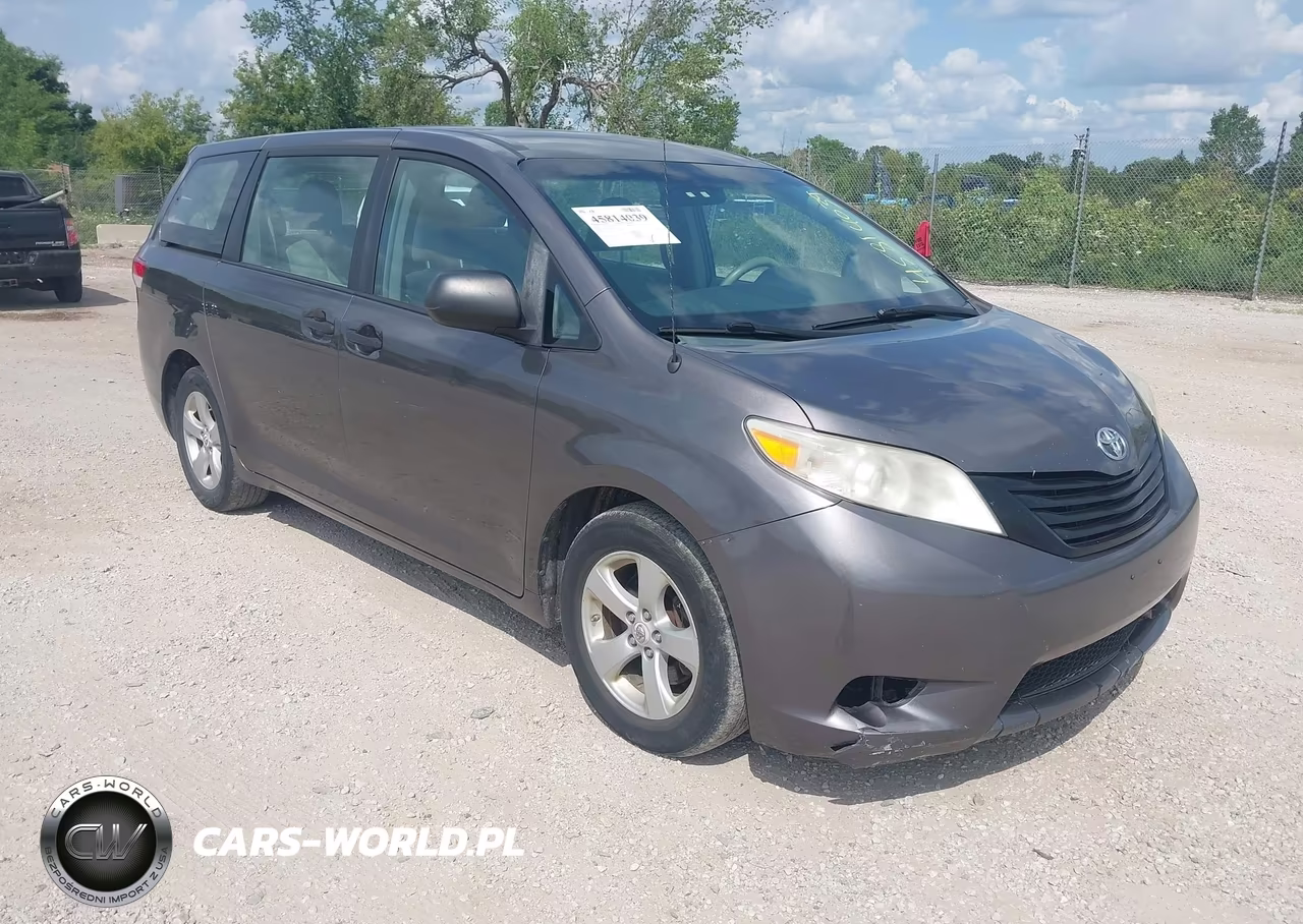 2012 Toyota Sienna Base V6 7 Passenger – zdjęcie 1 z 16