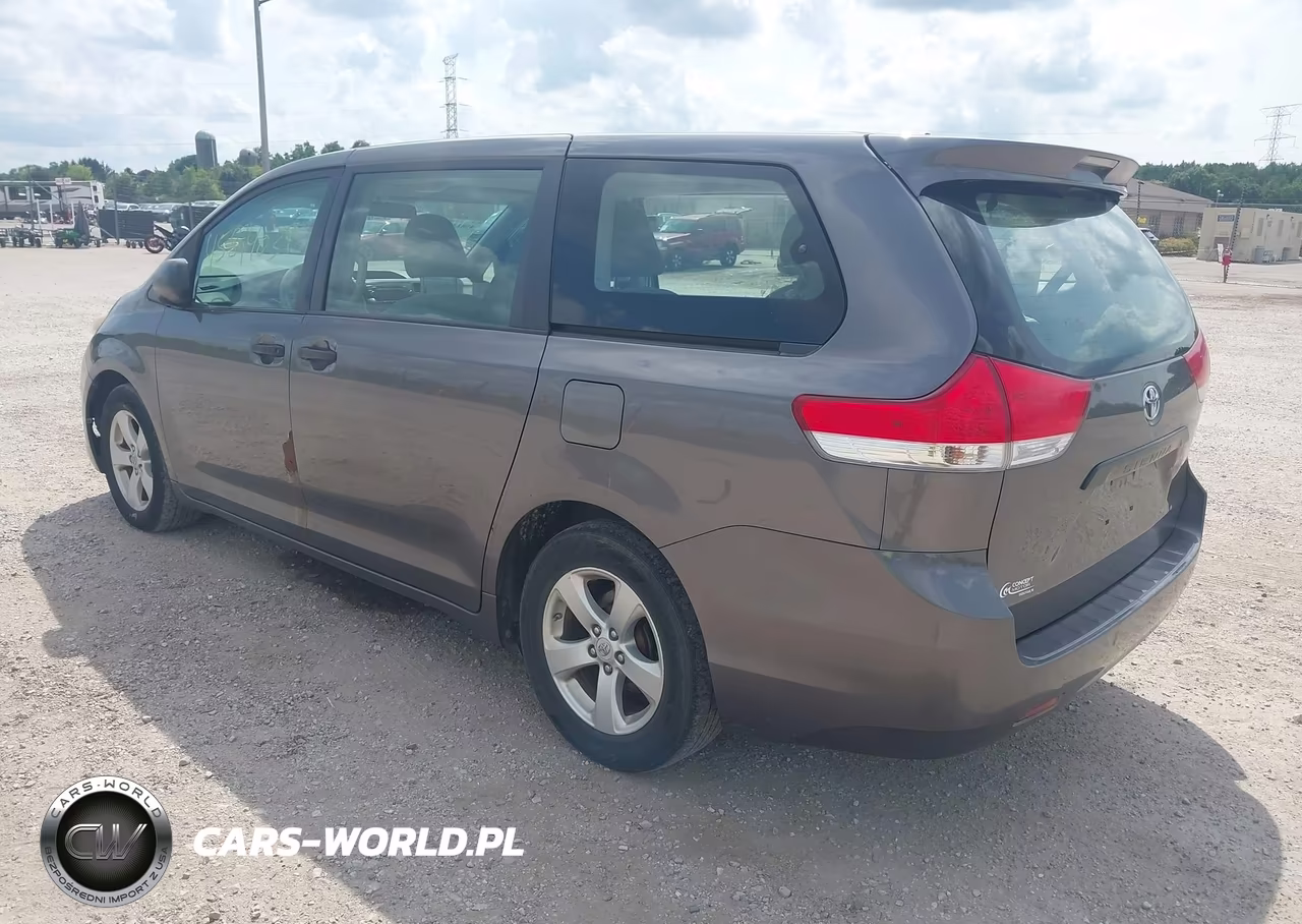 2012 Toyota Sienna Base V6 7 Passenger VIN:5TDZK3DC9CS216762 - 3