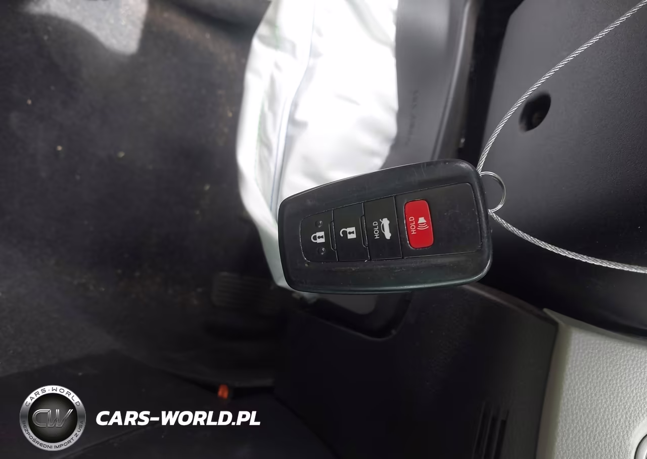 2021 Toyota Corolla Le VIN:JTDVPMAE3MJ178603 - 11