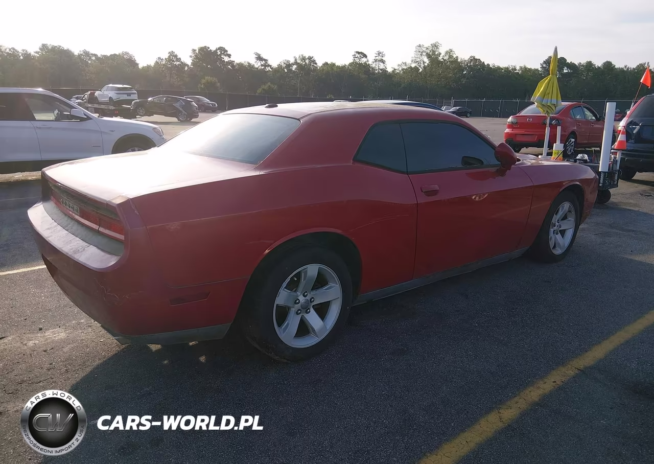 2013 Dodge Challenger Sxt VIN:2C3CDYAG8DH549009 - 4