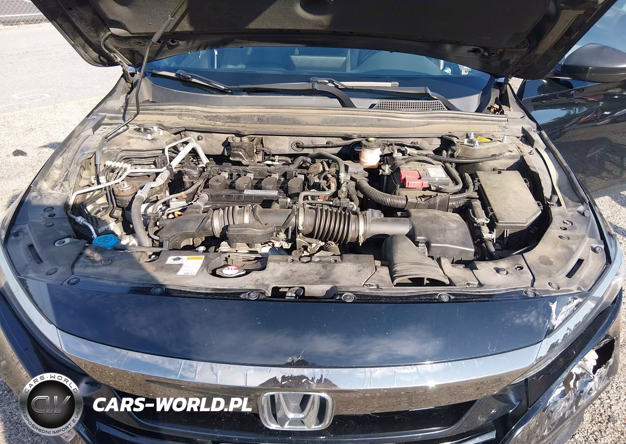 2018 Honda Accord Sport VIN:1HGCV1F3XJA225688 - 10