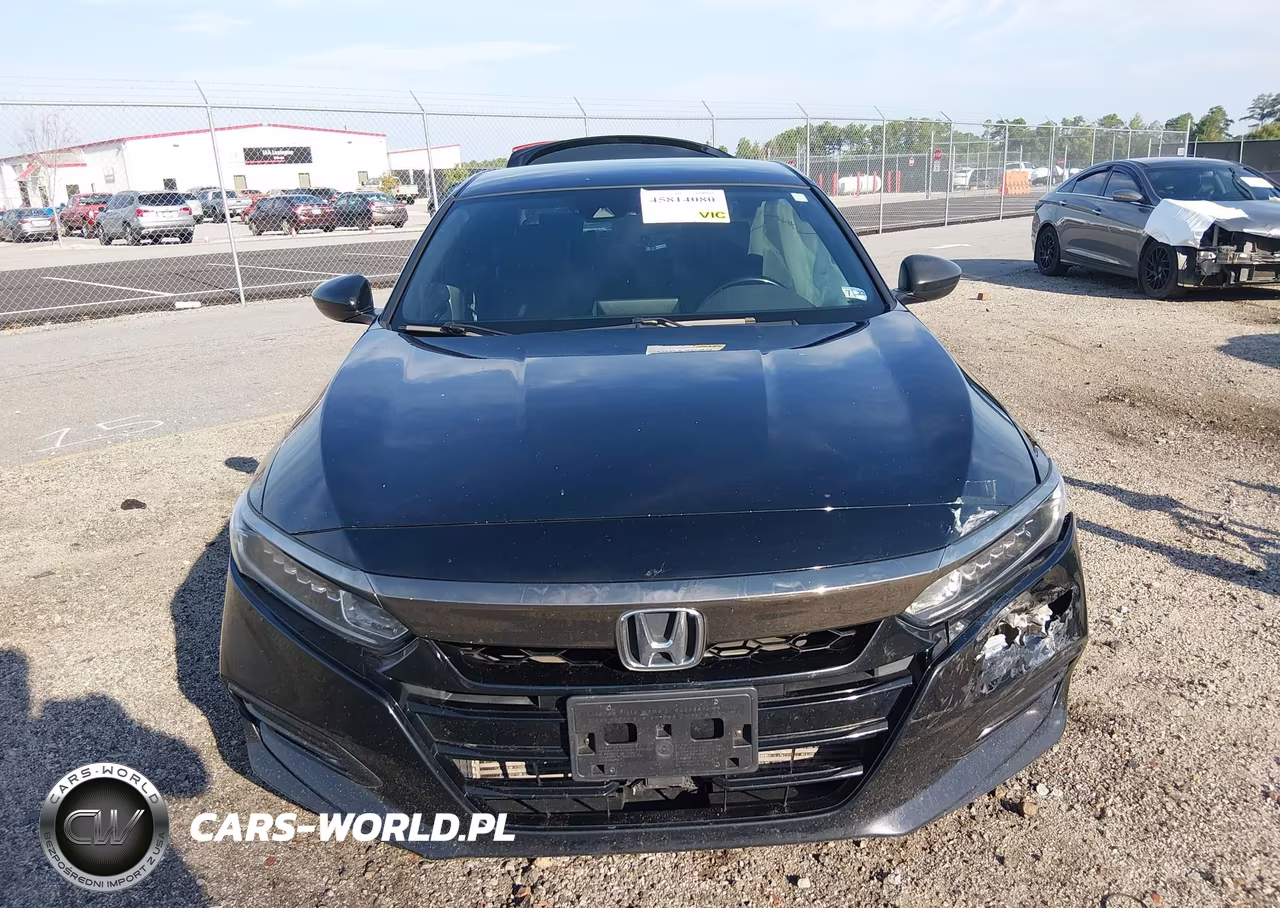 2018 Honda Accord Sport VIN:1HGCV1F3XJA225688 - 12