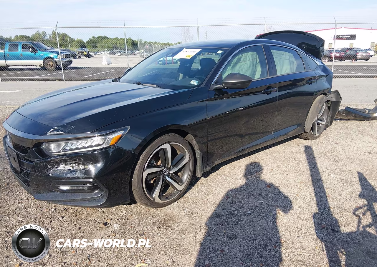 2018 Honda Accord Sport VIN:1HGCV1F3XJA225688 - 2