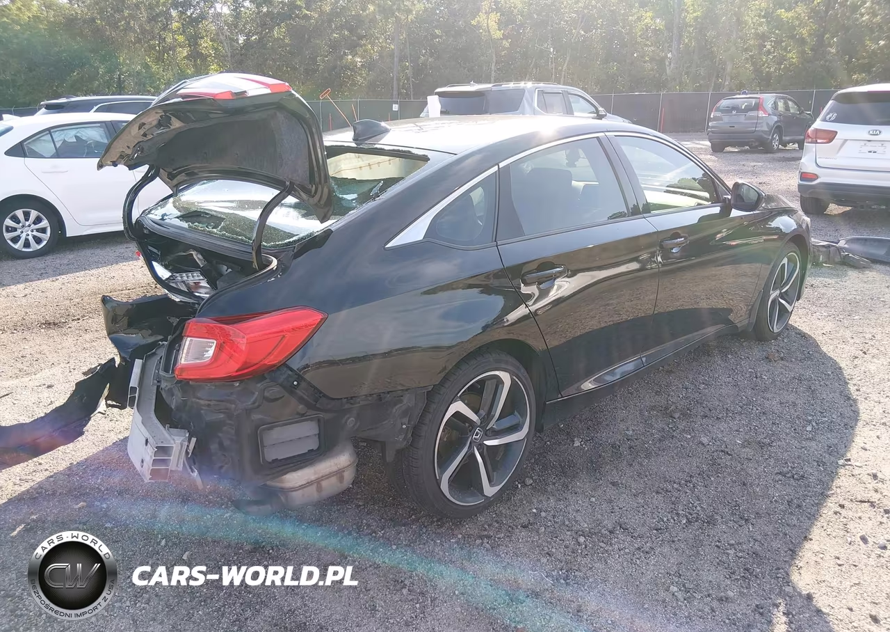 2018 Honda Accord Sport VIN:1HGCV1F3XJA225688 - 4