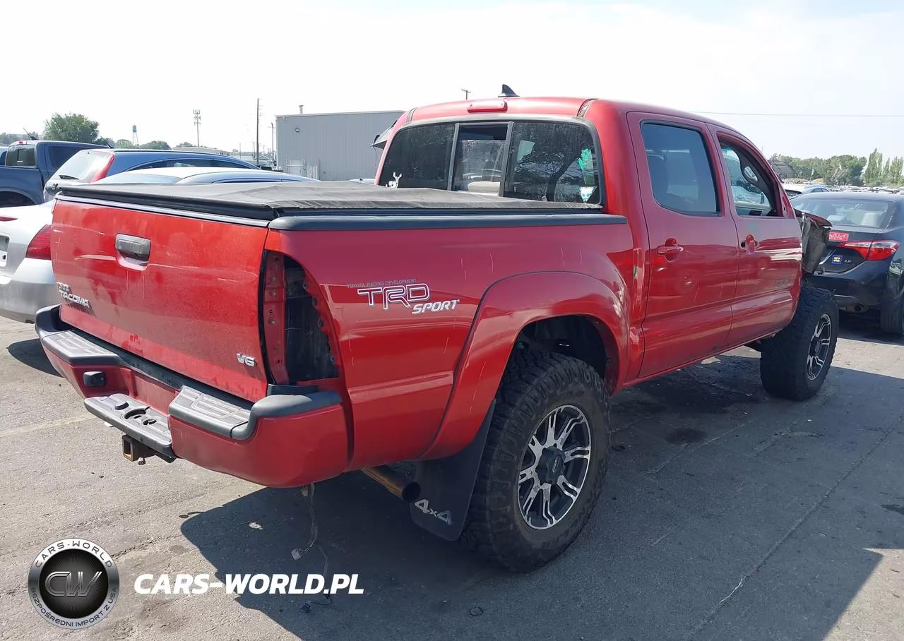 2012 Toyota Tacoma Base V6 VIN:3TMLU4EN5CM096271 - 4