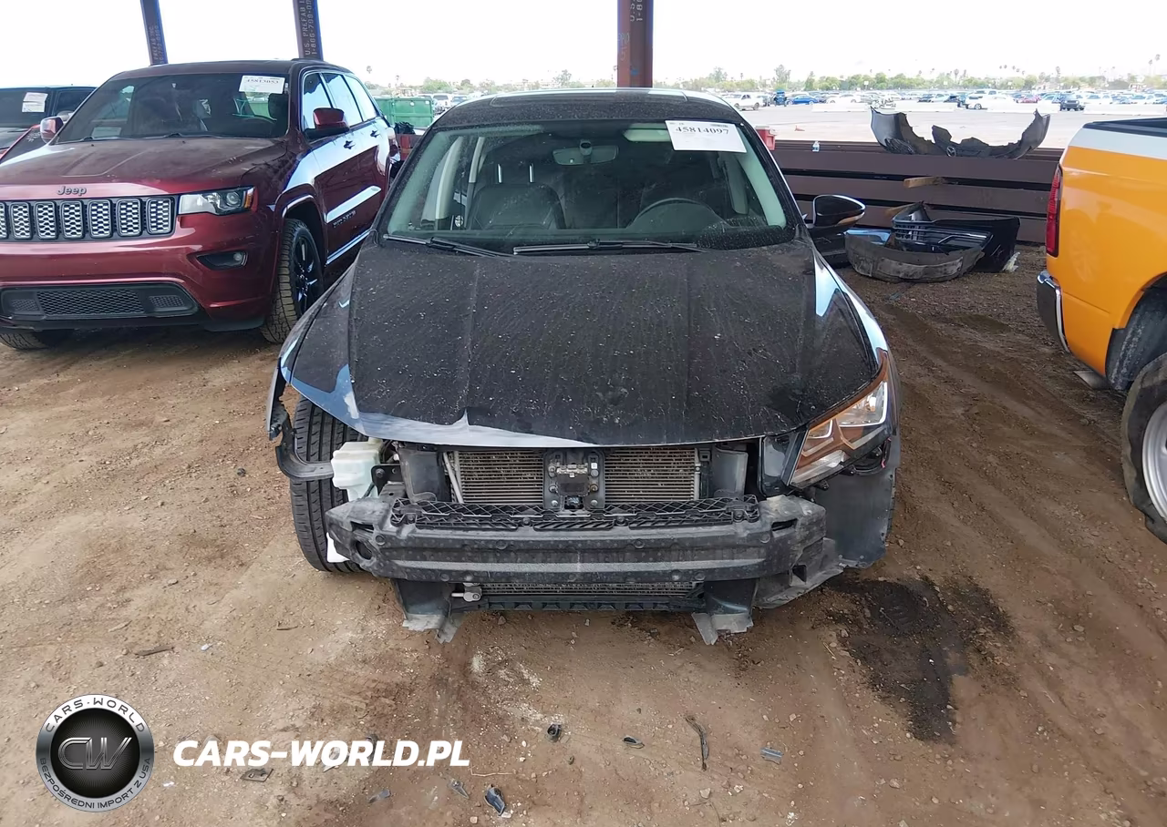 2019 Volkswagen Passat 2.0T Wolfsburg Edition VIN:1VWLA7A34KC005552 - 13
