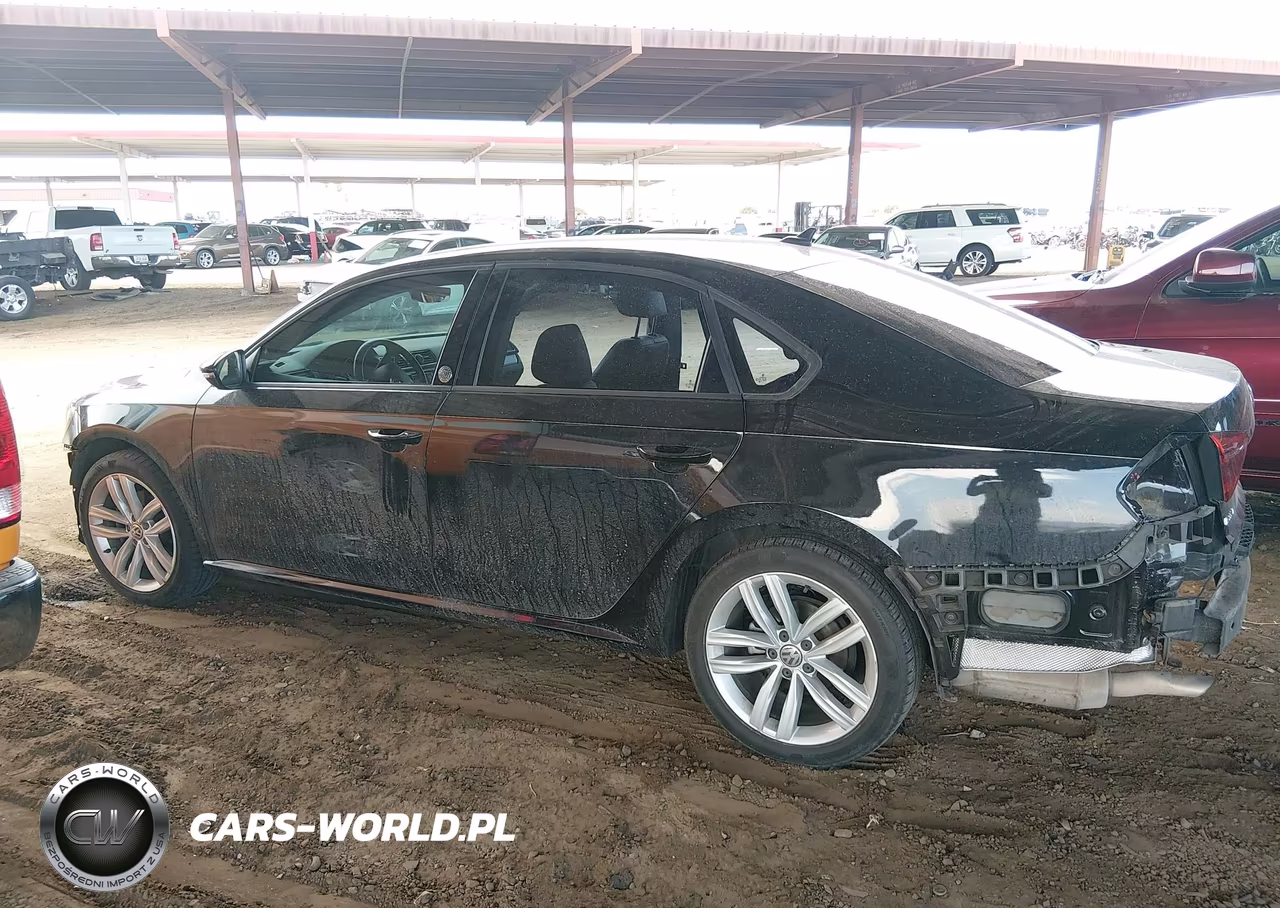 2019 Volkswagen Passat 2.0T Wolfsburg Edition VIN:1VWLA7A34KC005552 - 15