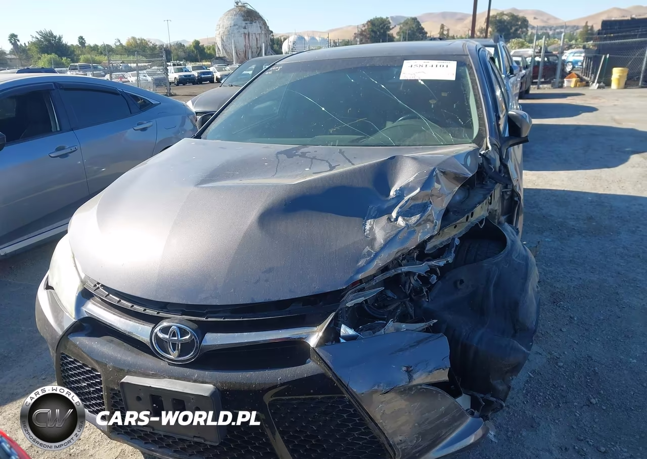 2016 Toyota Camry Xse VIN:4T1BF1FK1GU202169 - 16