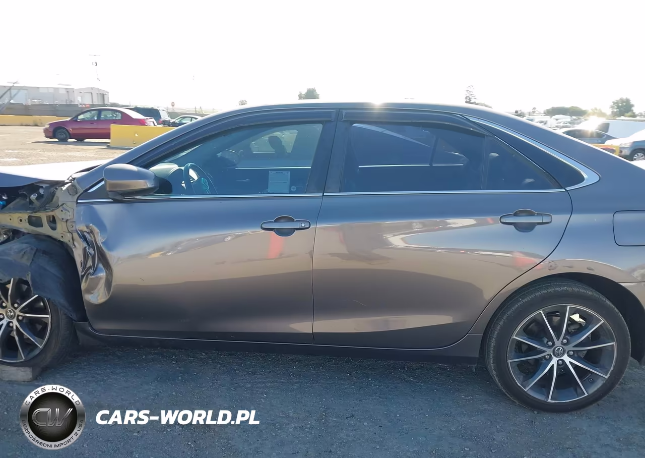 2016 Toyota Camry Xse VIN:4T1BF1FK1GU202169 - 18