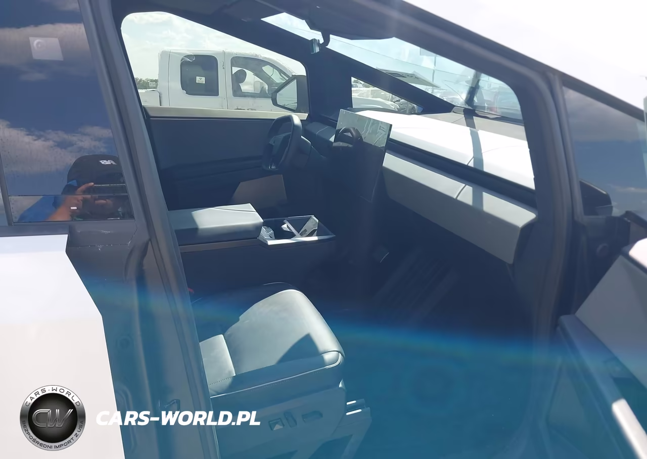 2024 Tesla Cybertruck All-Wheel Drive VIN:7G2CEHED9RA044421 - 5