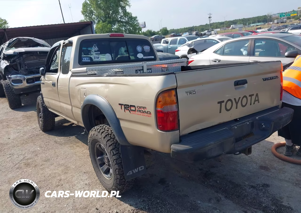 1998 Toyota Tacoma Base V6 VIN:4TAWN72N3WZ135812 - 3