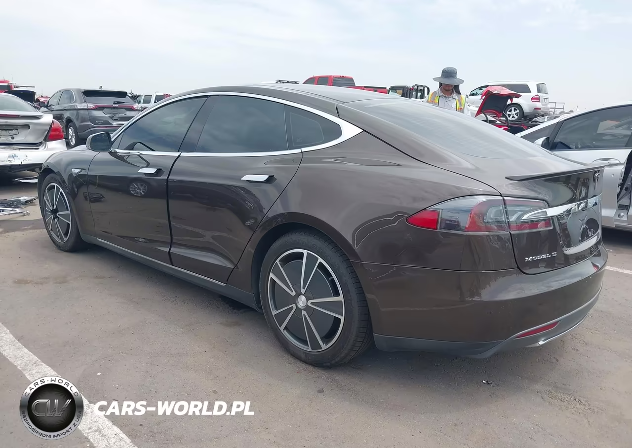 2012 Tesla Model S Performance-Signature Performance VIN:5YJSA1DP0CFP03218 - 3