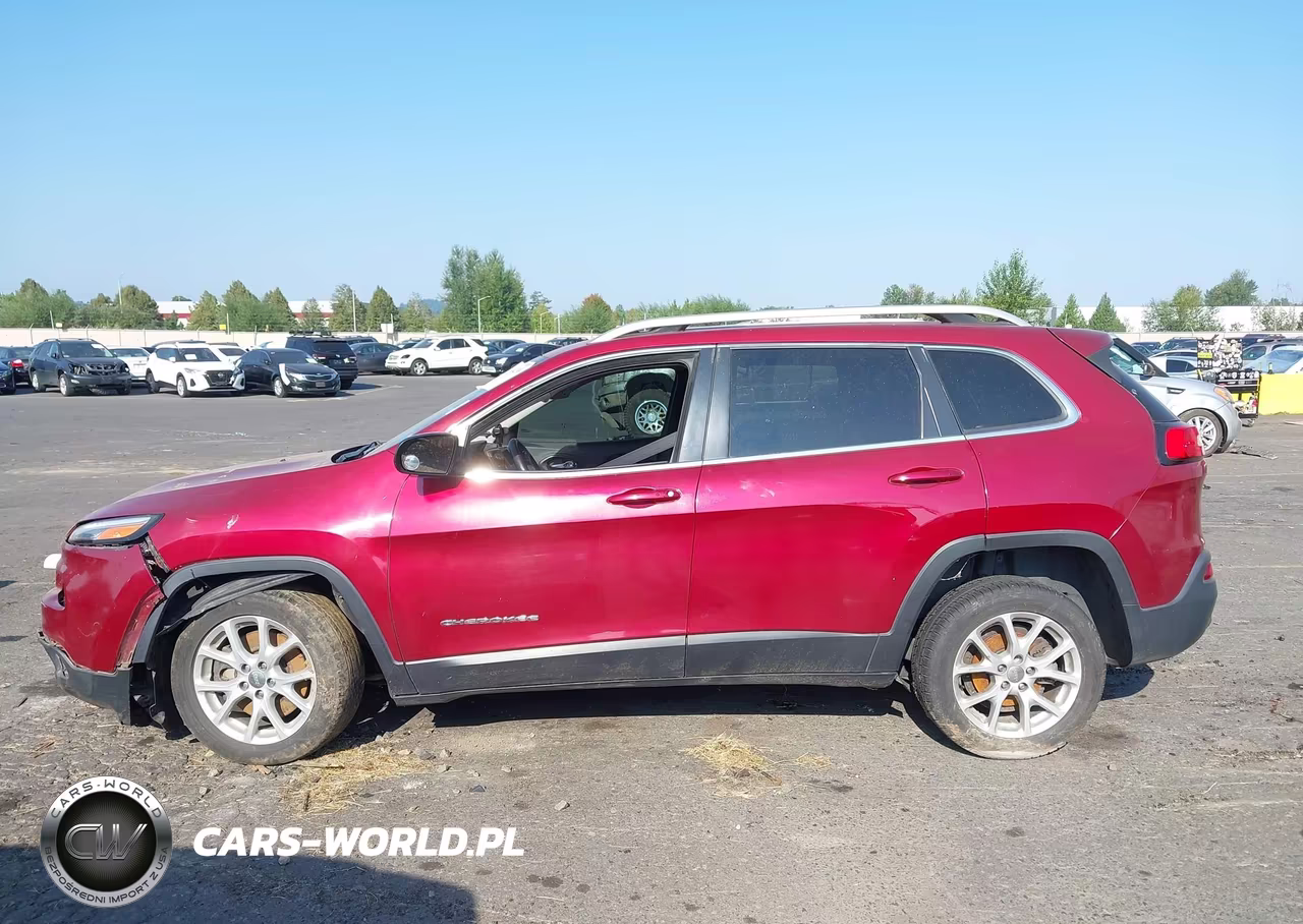 2016 Jeep Cherokee Latitude VIN:1C4PJLCB9GW195565 - 14