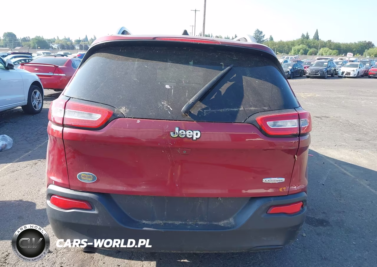 2016 Jeep Cherokee Latitude VIN:1C4PJLCB9GW195565 - 16