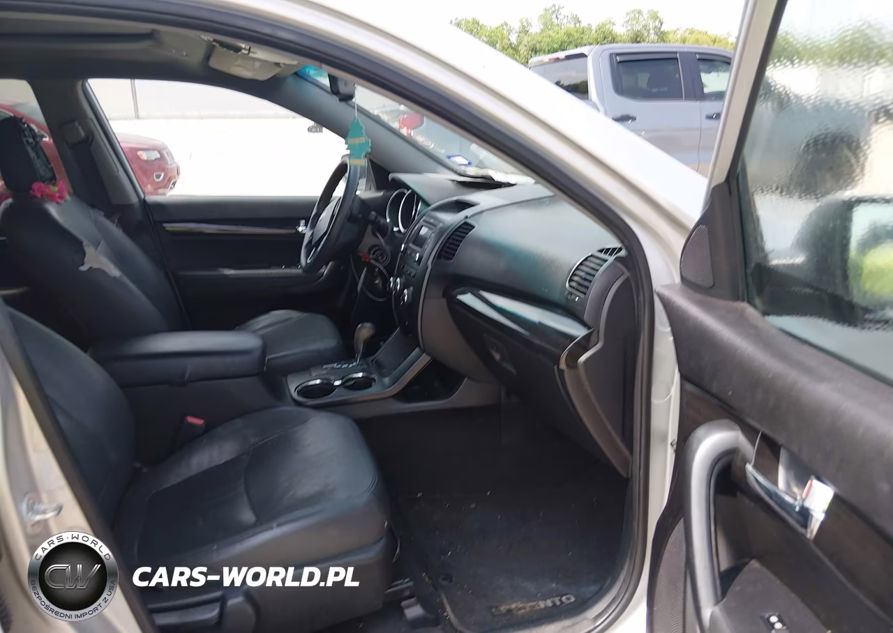 2013 Kia Sorento Lx VIN:5XYKT4A67DG331863 - 5