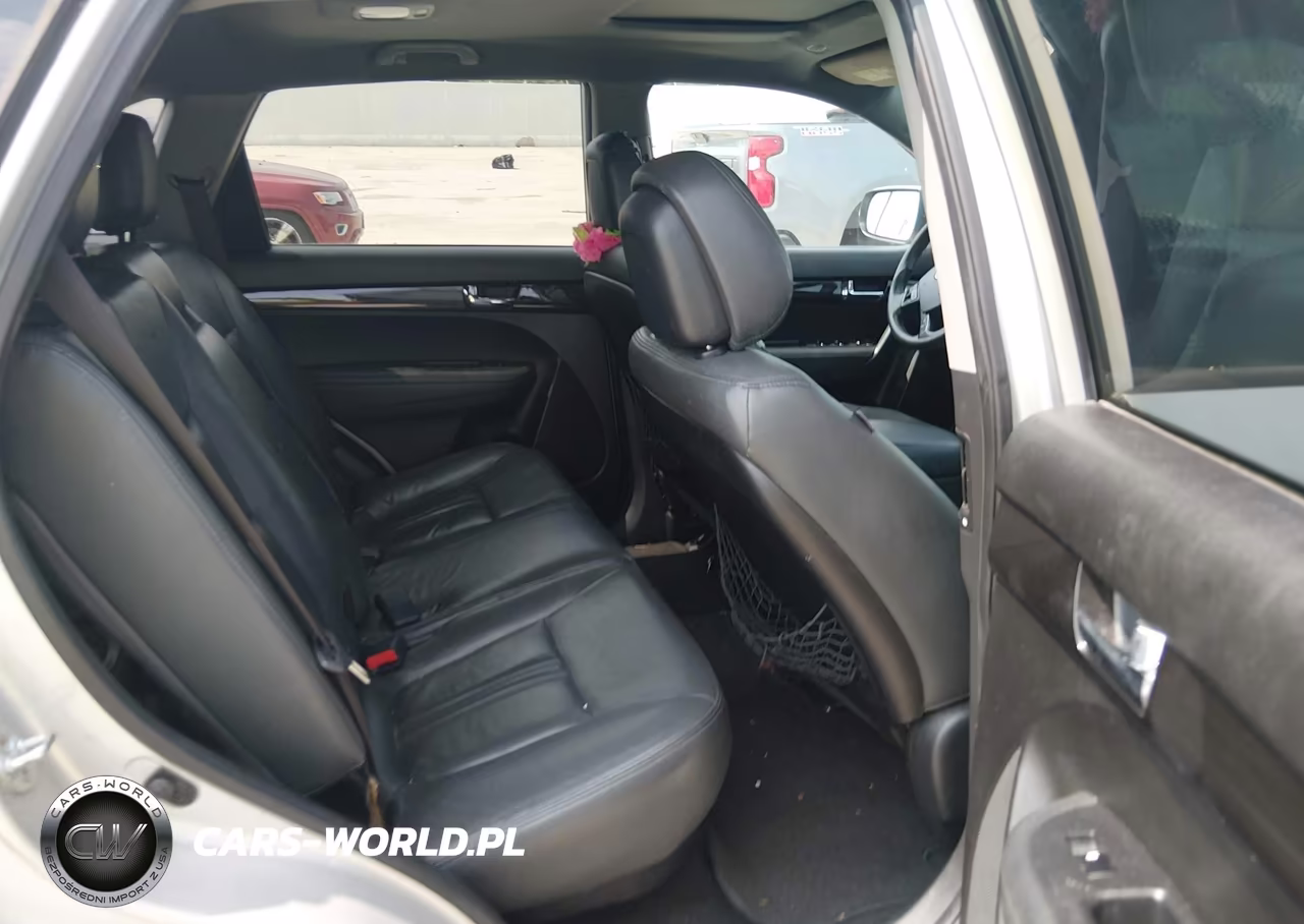 2013 Kia Sorento Lx VIN:5XYKT4A67DG331863 - 8
