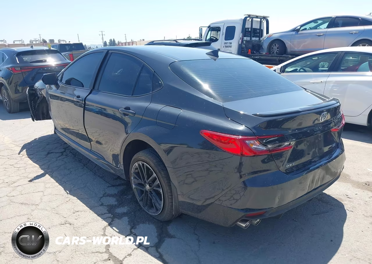 2026 Toyota Camry Se VIN:4T1DAACK3TU231145 - 3