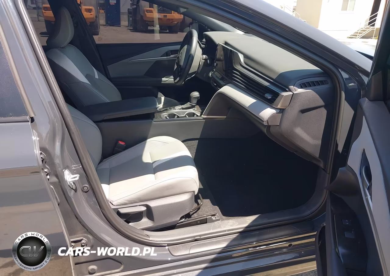 2026 Toyota Camry Se VIN:4T1DAACK3TU231145 - 5