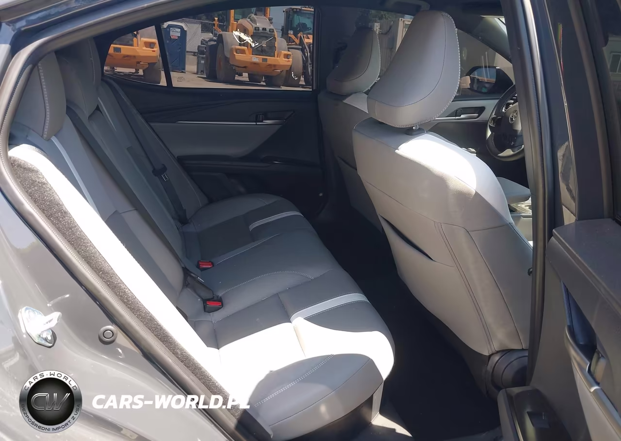 2026 Toyota Camry Se VIN:4T1DAACK3TU231145 - 8