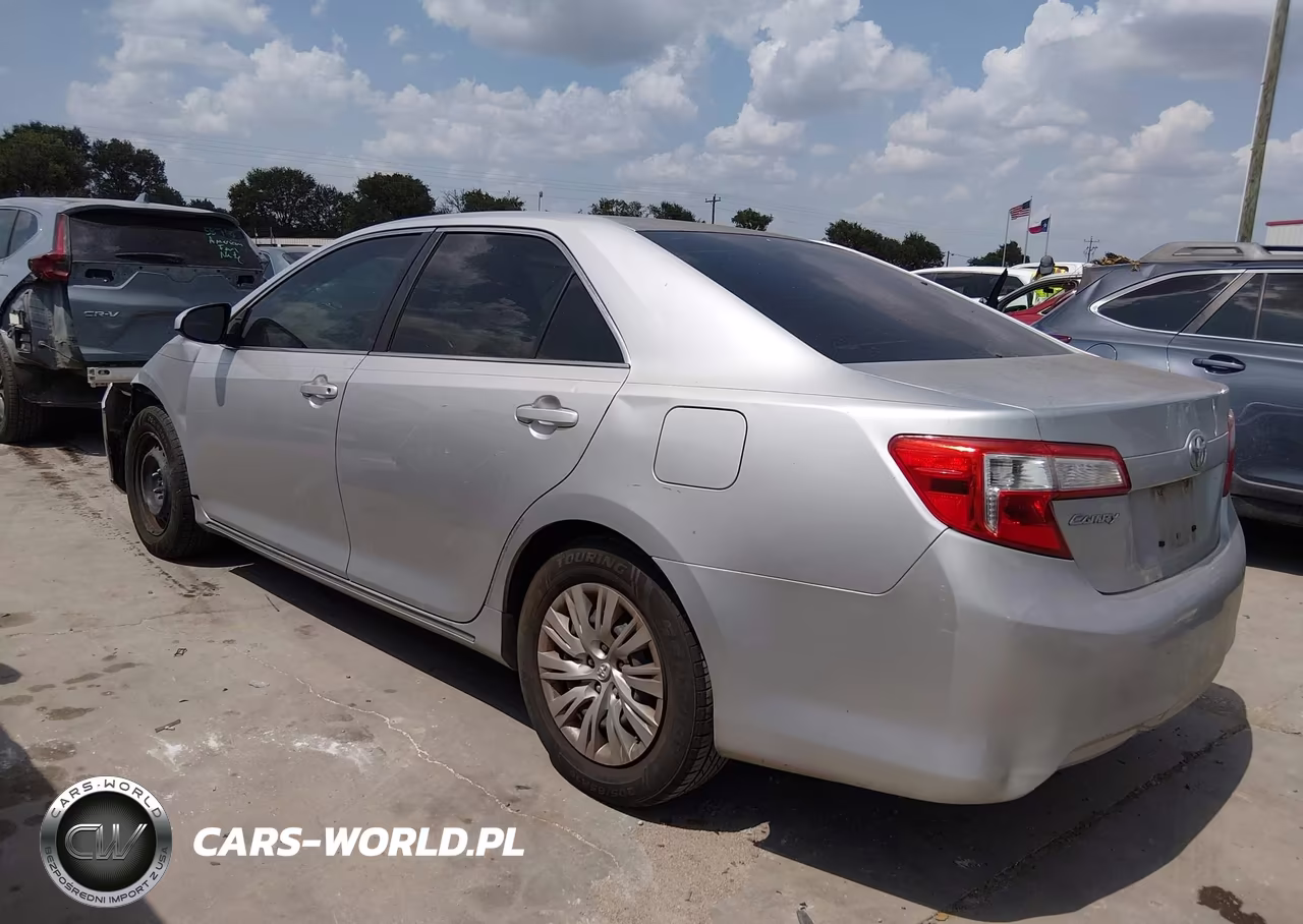 2014 Toyota Camry Le VIN:4T4BF1FK0ER344399 - 14