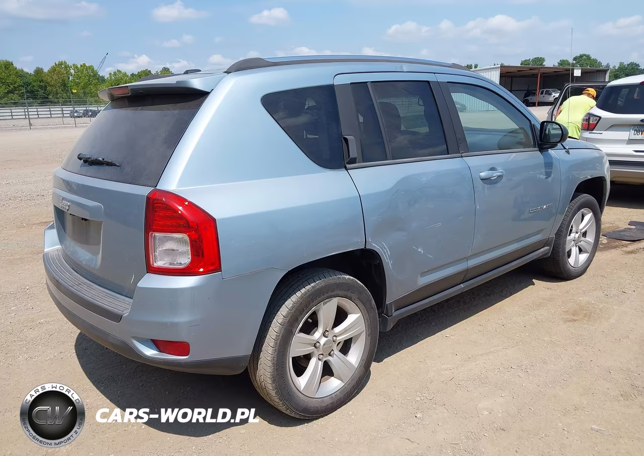 2013 Jeep Compass Sport VIN:1C4NJDBB8DD249492 - 4