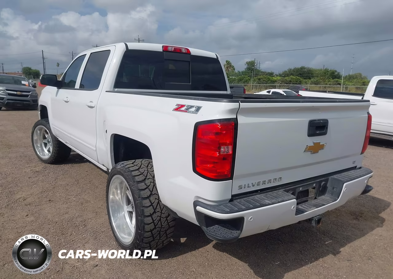 2017 Chevrolet Silverado 1500 Lt VIN:3GCUKREC1HG324522 - 3